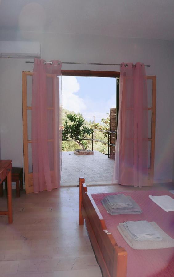 Kaminaki Seaview Apartments Katavolos ภายนอก รูปภาพ